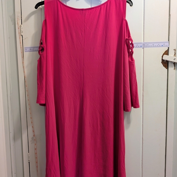 Ivy Road 2X Vibrant NWOT Berry Colored Cold Shoulder Bell Sleeve Dress - Picture 3 of 7
